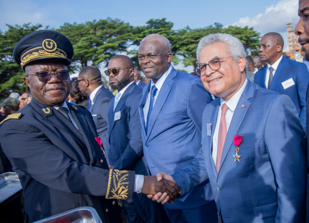  Le Directeur Général du Centre Pasteur du Cameroun élevé au grade de Chevalier de l’ordre de la valeur 